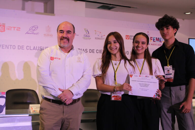 PREMIAN A GANADORES DE LAS FERIAS DE CIENCIAS DE NUEVO LEÓN 2024