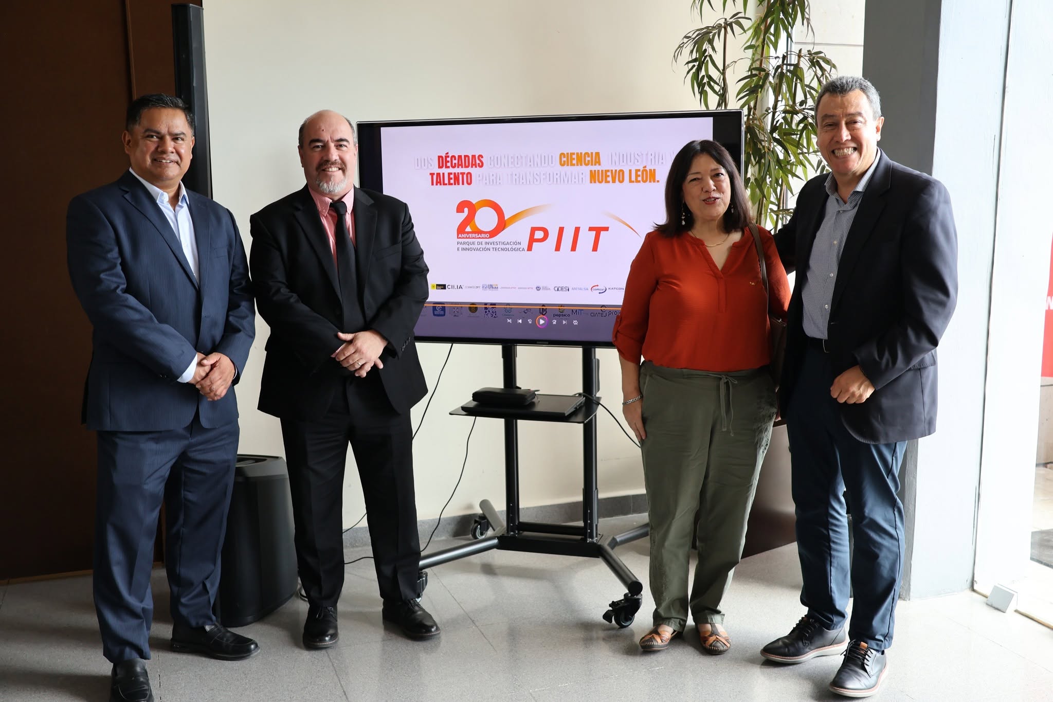 En este momento estás viendo CELEBRA EL PIIT SU 20 ANIVERSARIO CON UN RECONOCIMIENTO A DOS DÉCADAS DE CIENCIA, TECNOLOGÍA E INNOVACIÓN EN NUEVO LEÓN