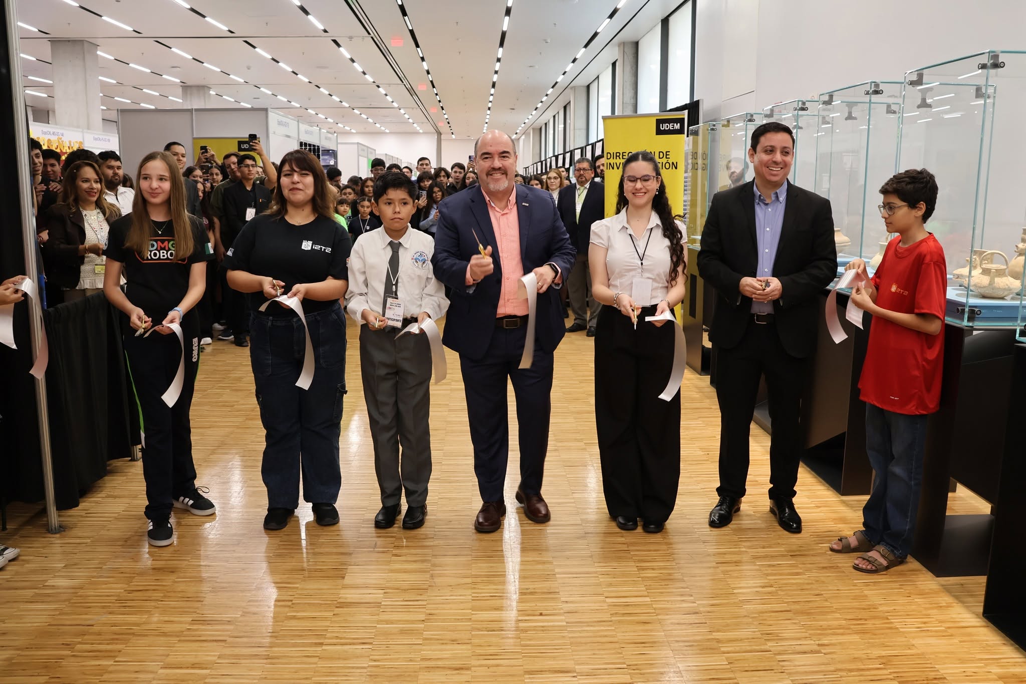 En este momento estás viendo ARRANCAN LAS EXPOSICIONES Y EVALUACIONES DE PROYECTOS EN LAS FERIAS DE CIENCIAS DE NUEVO LEÓN 2026